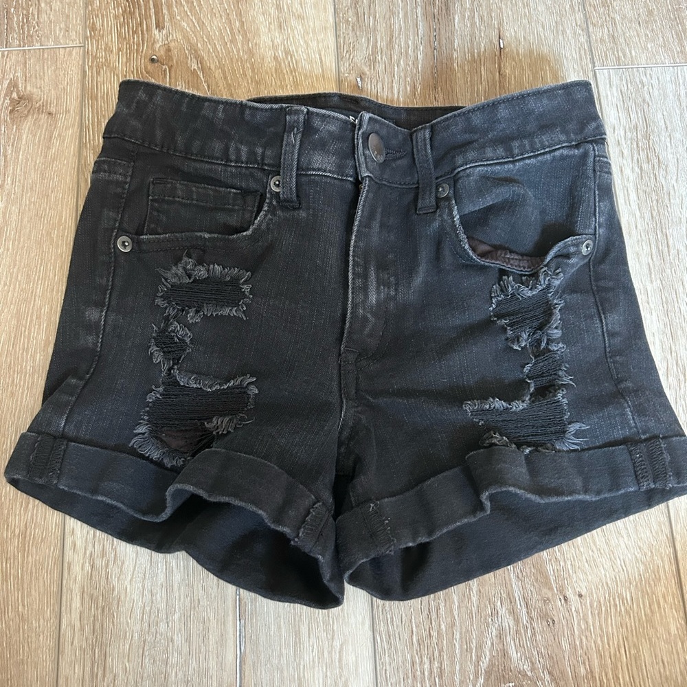 AEROPOSTALE, Seriously Stretchy Low-Rise
Denim Midi Shorts, Black, Size: 4